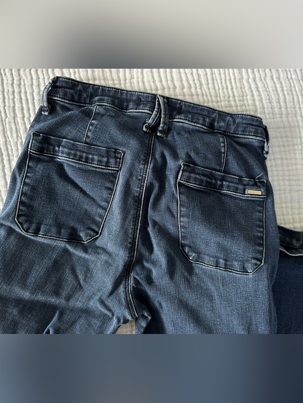 A&F mid rise flare